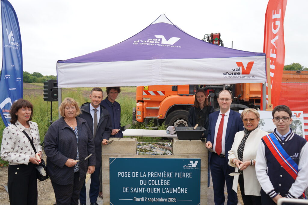Pose de la première pierre du collège de Saint-Ouen l'Aumône