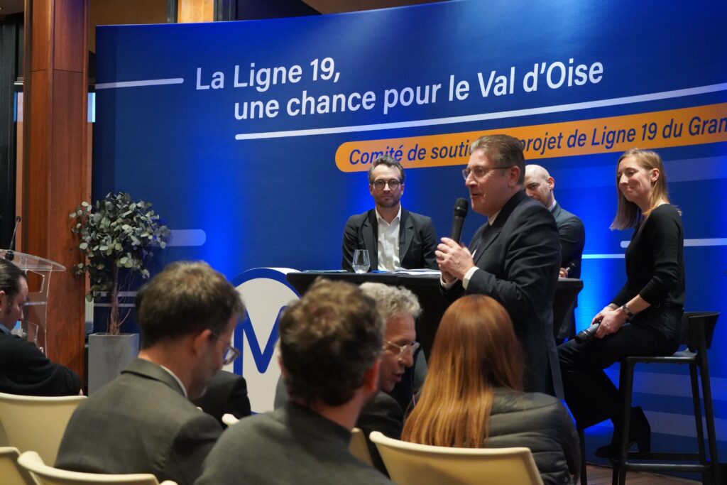 Philippe Rouleau Vice Président chargé des Mobilités prend la parole